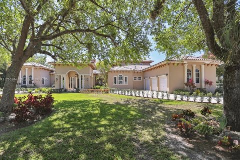Villa ou maison à vendre à Pinecrest, Floride: 7 chambres, 920.85 m2 № 2024935 - photo 4