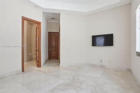 Villa ou maison à vendre à Pinecrest, Floride: 7 chambres, 920.85 m2 № 2024935 - photo 17