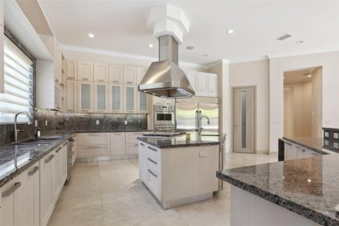 Villa ou maison à vendre à Pinecrest, Floride: 7 chambres, 920.85 m2 № 2024935 - photo 25
