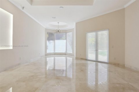 Villa ou maison à vendre à Pinecrest, Floride: 7 chambres, 920.85 m2 № 2024935 - photo 13