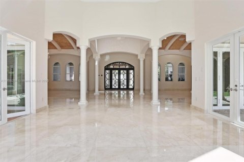 Villa ou maison à vendre à Pinecrest, Floride: 7 chambres, 920.85 m2 № 2024935 - photo 10
