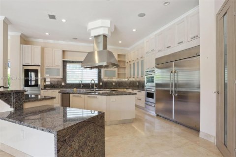 Villa ou maison à vendre à Pinecrest, Floride: 7 chambres, 920.85 m2 № 2024935 - photo 24