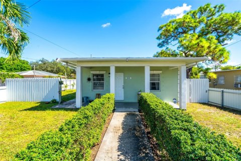 House in Fort Lauderdale, Florida 2 bedrooms, 58.06 sq.m. № 1994629 - photo 1