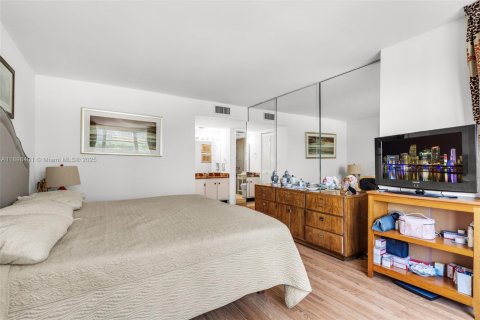 Снять в аренду кондоминиум в Майами, Флорида 2 спальни, 122.26м2, № 1950128 - фото 13