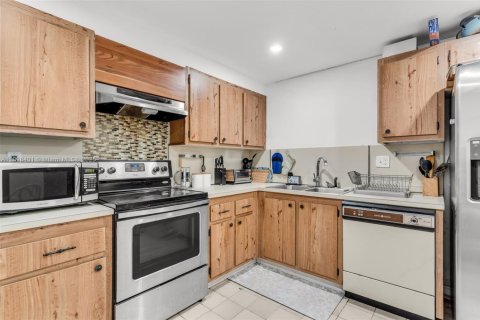 Снять в аренду кондоминиум в Майами, Флорида 2 спальни, 122.26м2, № 1950128 - фото 9