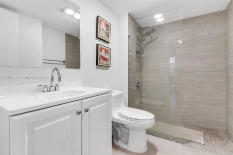 Снять в аренду кондоминиум в Майами, Флорида 2 спальни, 122.26м2, № 1950128 - фото 11