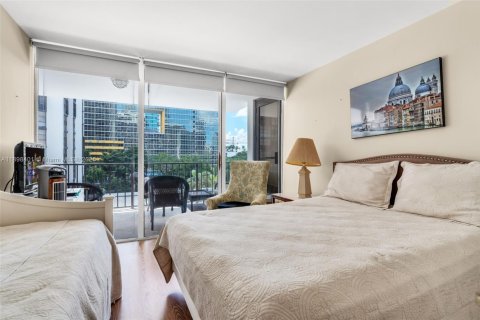 Снять в аренду кондоминиум в Майами, Флорида 2 спальни, 122.26м2, № 1950128 - фото 16