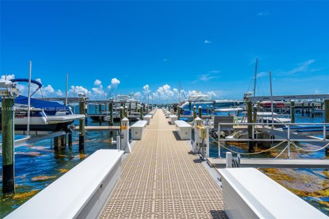 Снять в аренду кондоминиум в Майами, Флорида 2 спальни, 122.26м2, № 1950128 - фото 30