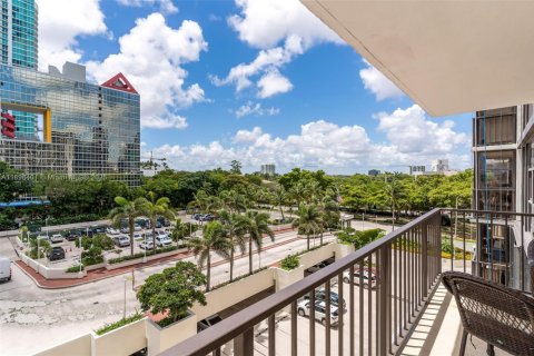 Снять в аренду кондоминиум в Майами, Флорида 2 спальни, 122.26м2, № 1950128 - фото 20