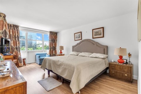 Снять в аренду кондоминиум в Майами, Флорида 2 спальни, 122.26м2, № 1950128 - фото 12