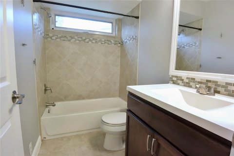 Villa ou maison à vendre à Palm Harbor, Floride: 5 chambres, 308.06 m2 № 2206942 - photo 24