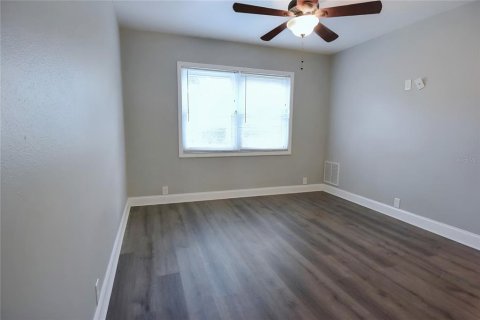 Villa ou maison à vendre à Palm Harbor, Floride: 5 chambres, 308.06 m2 № 2206942 - photo 25