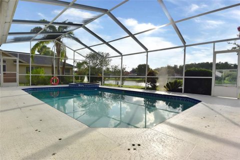 Villa ou maison à vendre à Palm Harbor, Floride: 5 chambres, 308.06 m2 № 2206942 - photo 2