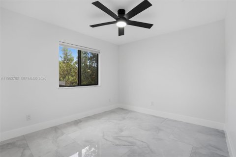 Immobilier commercial à vendre à Miami, Floride: 204.38 m2 № 2008492 - photo 25