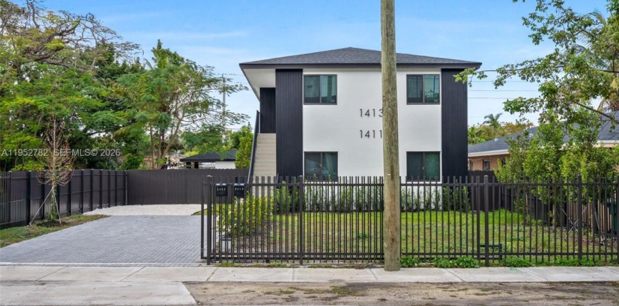 Immobilier commercial à Miami, Floride 204.38 m2 № 2008492