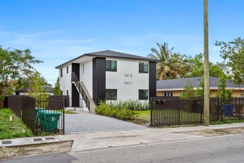 Immobilier commercial à vendre à Miami, Floride: 204.38 m2 № 2008492 - photo 2