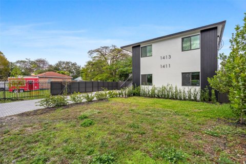 Immobilier commercial à vendre à Miami, Floride: 204.38 m2 № 2008492 - photo 4