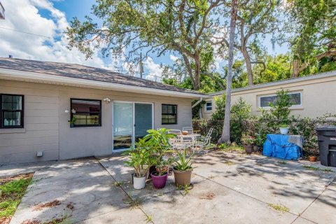House in Clearwater, Florida 3 bedrooms, 179.49 sq.m. № 1805254 - photo 21