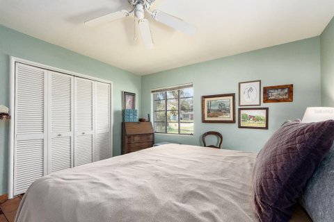 House in Clearwater, Florida 3 bedrooms, 179.49 sq.m. № 1805254 - photo 19