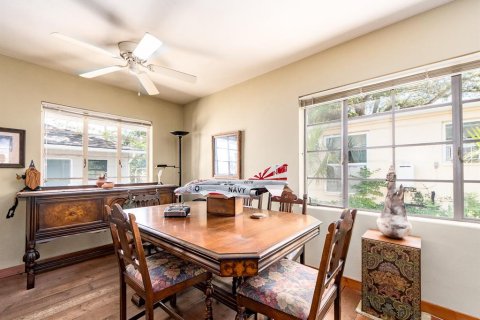 House in Clearwater, Florida 3 bedrooms, 179.49 sq.m. № 1805254 - photo 9