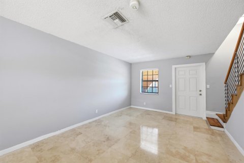Condominio en venta en Wilton Manors, Florida, 2 dormitorios, 71.53 m2 № 2189799 - foto 7