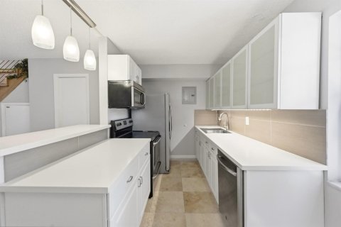 Condominio en venta en Wilton Manors, Florida, 2 dormitorios, 71.53 m2 № 2189799 - foto 4