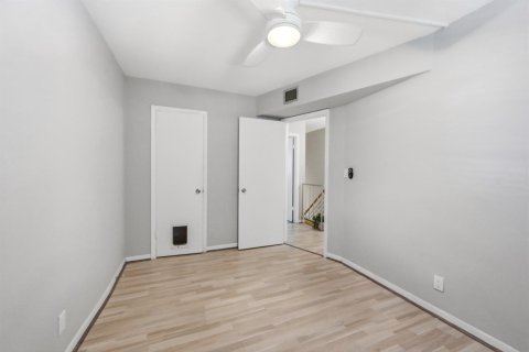 Condominio en venta en Wilton Manors, Florida, 2 dormitorios, 71.53 m2 № 2189799 - foto 15