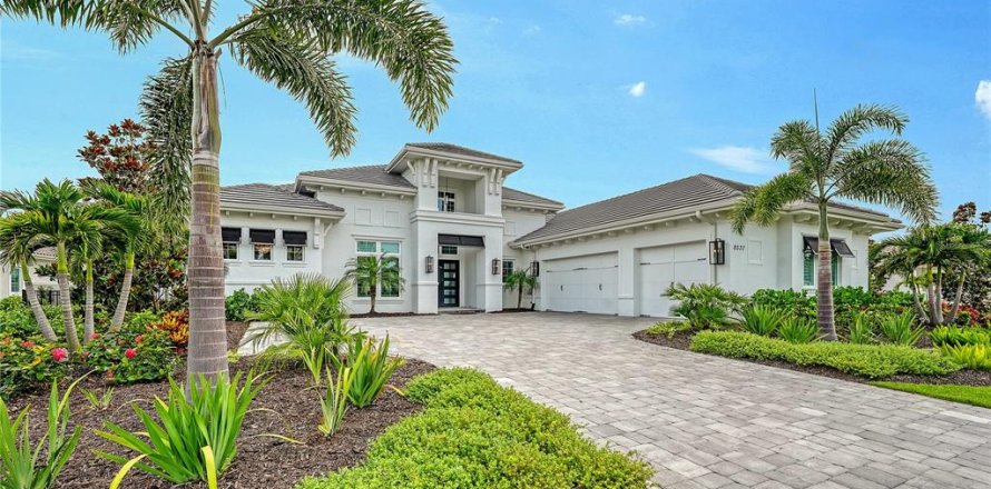 House in Bradenton, Florida 5 bedrooms, 398.64 sq.m. № 1773572