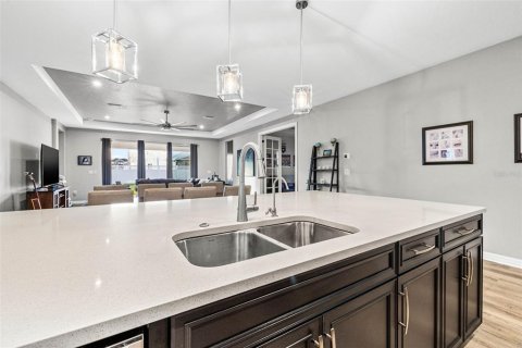 Casa en venta en Wesley Chapel, Florida, 4 dormitorios, 271.27 m2 № 1909734 - foto 14