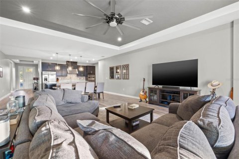 Casa en venta en Wesley Chapel, Florida, 4 dormitorios, 271.27 m2 № 1909734 - foto 19