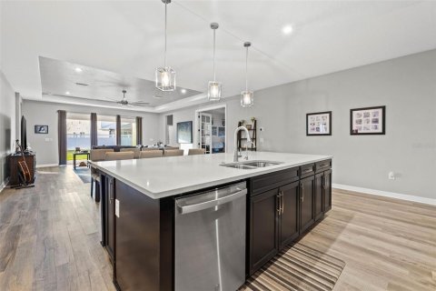 Casa en venta en Wesley Chapel, Florida, 4 dormitorios, 271.27 m2 № 1909734 - foto 9