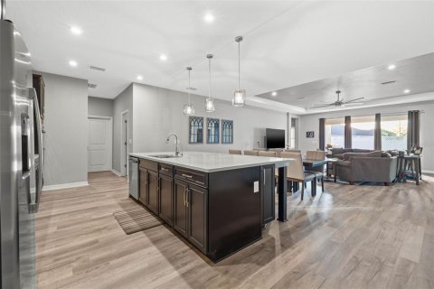 Casa en venta en Wesley Chapel, Florida, 4 dormitorios, 271.27 m2 № 1909734 - foto 10