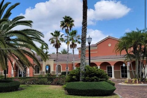 Apartment in Miramar, Florida 2 bedrooms, 99.22 sq.m. № 1953127 - photo 3