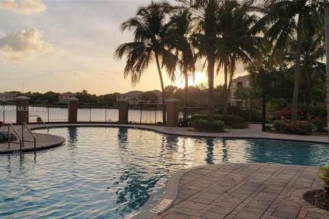 Apartment in Miramar, Florida 2 bedrooms, 99.22 sq.m. № 1953127 - photo 11