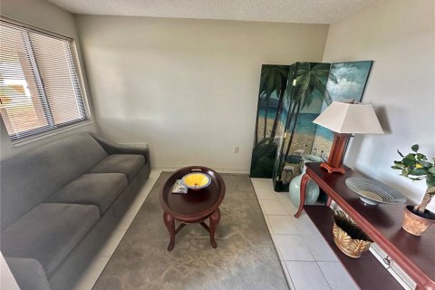 Condo in Hudson, Florida, 2 bedrooms  № 1878342 - photo 4