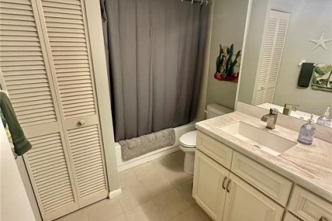 Condo in Hudson, Florida, 2 bedrooms  № 1878342 - photo 21