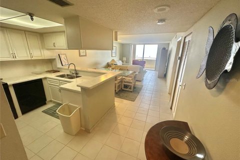 Condo in Hudson, Florida, 2 bedrooms  № 1878342 - photo 5