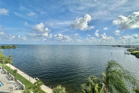 Condo in Hudson, Florida, 2 bedrooms  № 1878342 - photo 25