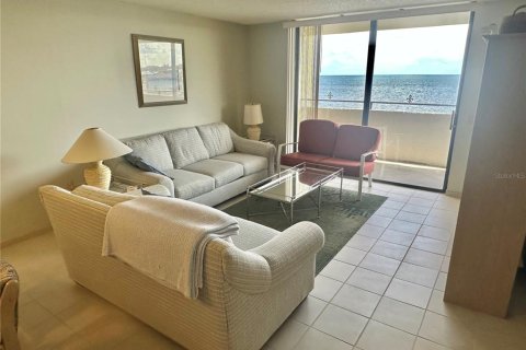 Condo in Hudson, Florida, 2 bedrooms  № 1878342 - photo 12