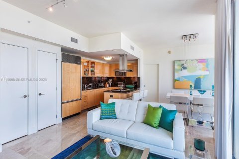 Снять в аренду кондоминиум в Майами-Бич, Флорида 2 спальни, 118.91м2, № 2028379 - фото 14