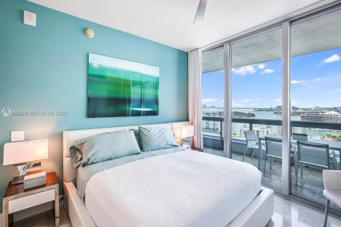 Снять в аренду кондоминиум в Майами-Бич, Флорида 2 спальни, 118.91м2, № 2028379 - фото 7