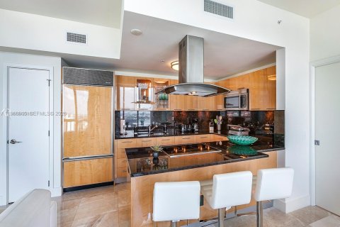 Снять в аренду кондоминиум в Майами-Бич, Флорида 2 спальни, 118.91м2, № 2028379 - фото 13