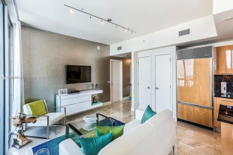 Снять в аренду кондоминиум в Майами-Бич, Флорида 2 спальни, 118.91м2, № 2028379 - фото 11