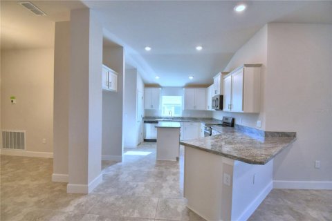 Casa en venta en Auburndale, Florida, 4 dormitorios, 204.38 m2 № 2215230 - foto 7