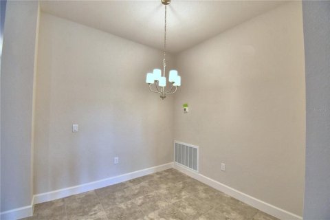 Casa en venta en Auburndale, Florida, 4 dormitorios, 204.38 m2 № 2215230 - foto 11