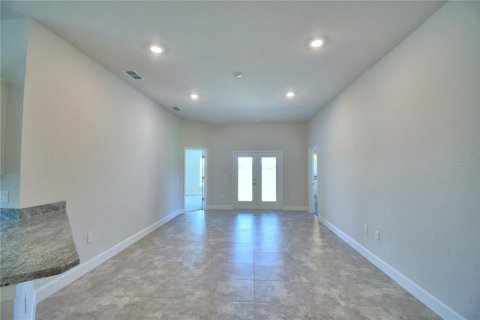 Casa en venta en Auburndale, Florida, 4 dormitorios, 204.38 m2 № 2215230 - foto 17