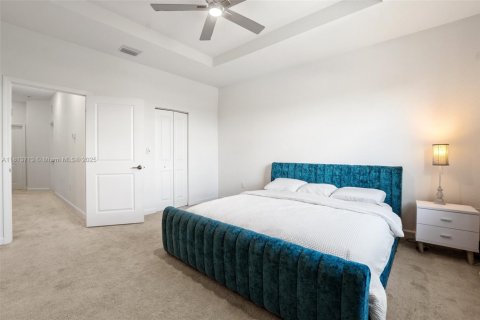 Townhouse in Homestead, Florida 3 bedrooms, 169.73 sq.m. № 1766451 - photo 15