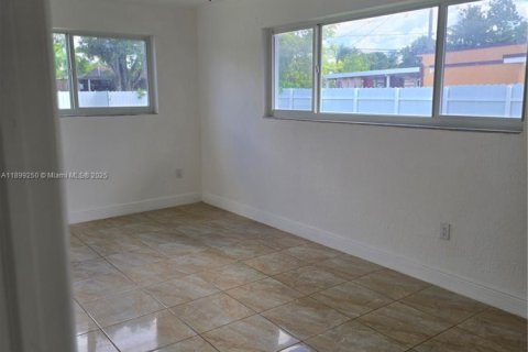 Casa en venta en Miramar, Florida, 4 dormitorios, 182.27 m2 № 1951368 - foto 6