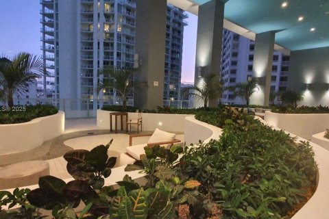 Copropriété à louer à Miami, Floride: 1 chambre, 65.12 m2 № 1867872 - photo 18