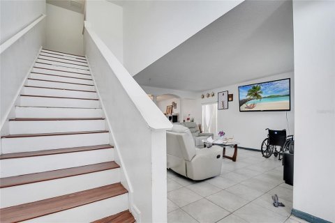 House in Kissimmee, Florida 4 bedrooms, 253.99 sq.m. № 1840411 - photo 5